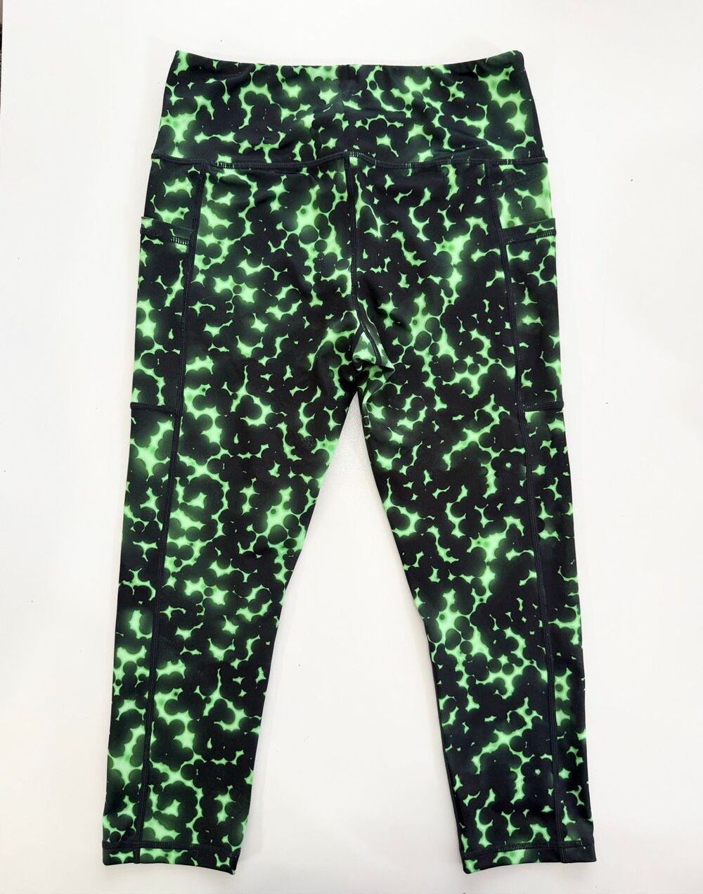 CVG Constantly Varied Gear Radioactive Cropped Leggings Small Green Black Neon - Picture 4 of 5
